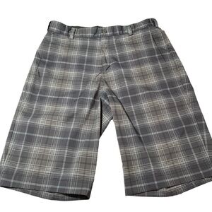 Nike Golf Tour Performance Dri Fit Shorts Mens Size 30 Plaid Black Gray Stretch